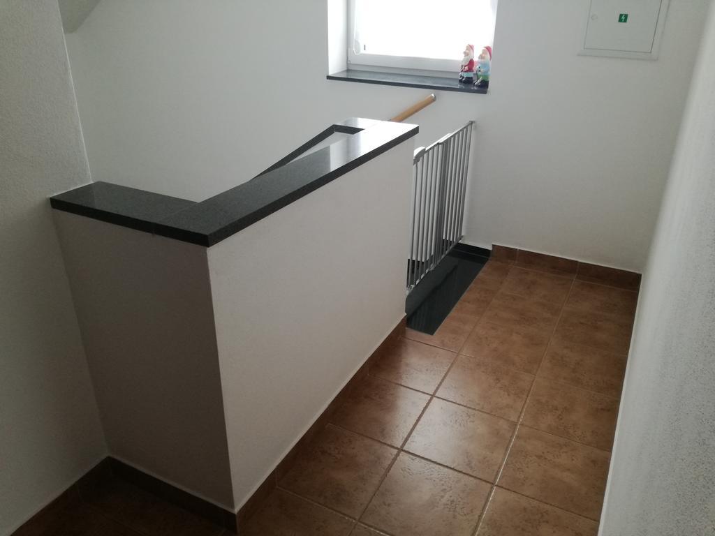 Apartman U Kovaru Kasperske Hory Luaran gambar